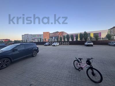 2-комнатная квартира · 60 м² · 7/9 этаж, мкр. Алтын орда, Ораз Татеулы 15 за 200 000 ₸ в Актобе
