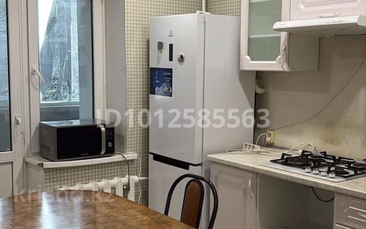2-бөлмелі пәтер · 51 м² · 3/5 қабат, мкр 4 25, бағасы: 150 000 ₸ в Уральске — фото 2