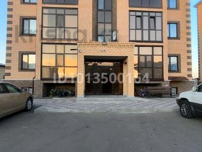 3-комнатная квартира · 96 м² · 1/5 этаж, 2 кирпичная 2/1 за 48.5 млн ₸ в Петропавловске