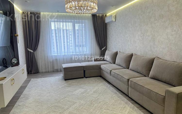 3-комнатная квартира · 90 м² · 6/9 этаж, ул. Толе Би 57 за 82 млн ₸ в Астане, Нура р-н — фото 2