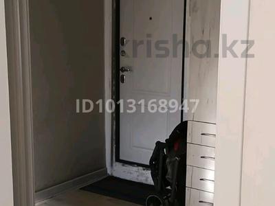 3-комнатная квартира · 61 м² · 5/5 этаж, Кердері 139 — Дом быта за 17 млн ₸ в Уральске, мкр Школьник