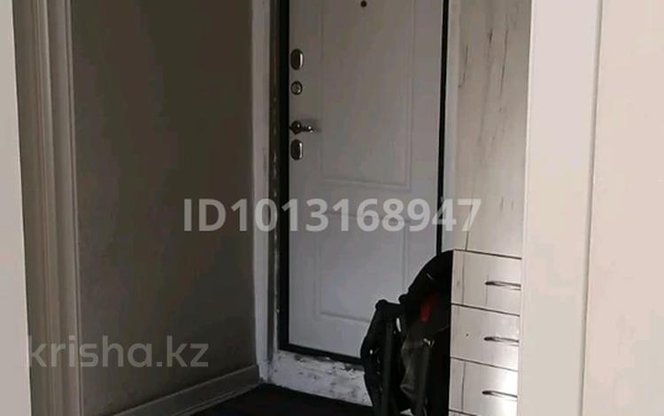 3-комнатная квартира · 61 м² · 5/5 этаж, Кердері 139 — Дом быта за 17 млн ₸ в Уральске, мкр Школьник — фото 2
