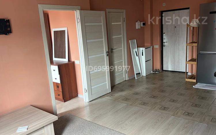2-бөлмелі пәтер · 40 м² · 10/10 қабат, мкр Аксай-1 11/9 — Саина-Толе би, бағасы: 30 млн ₸ в Алматы, Ауэзовский р-н — фото 2