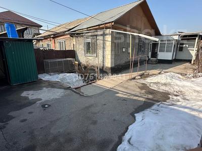 Часть дома · 2 комнаты · 55 м² · 3.75 сот., мкр Алтай-2, Диксона 9 — Кубеева за 40 млн ₸ в Алматы, Турксибский р-н