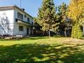 Отдельный дом · 5 комнат · 250 м², мкр Казахфильм, Кабдена Байдосова 7 — Исиналиева за 1 млн 〒 в Алматы, Бостандыкский р-н — фото 3