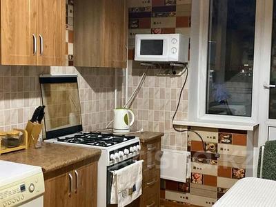 1-комнатная квартира, 50 м², 8 этаж помесячно, Розыбакиева 115 — Жандосова за 290 000 〒 в Алматы, Бостандыкский р-н