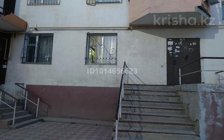 1-комнатная квартира · 57 м² · 1/5 этаж, мкр Байтерек 10б — Находится возле больницы за 13.5 млн ₸ в Таразе — фото 2