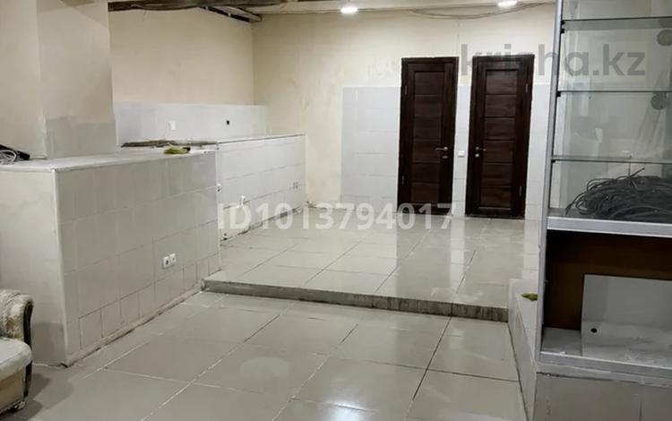Еркін, кеңселер, дүкендер мен бутиктер · 62.7 м², бағасы: 150 000 ₸ в Актау, 6-й мкр — фото 2