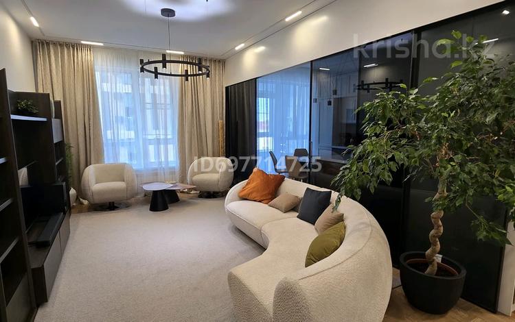 3-комнатная квартира · 108 м² · 4/8 этаж, Кабанбай батыра 9/3 за 950 000 ₸ в Астане, Нура р-н — фото 2