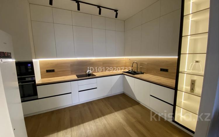 4-комнатная квартира · 103 м² · 10/20 этаж, Тургут Озала — Абая 160 за 800 000 ₸ в Алматы, Бостандыкский р-н — фото 2