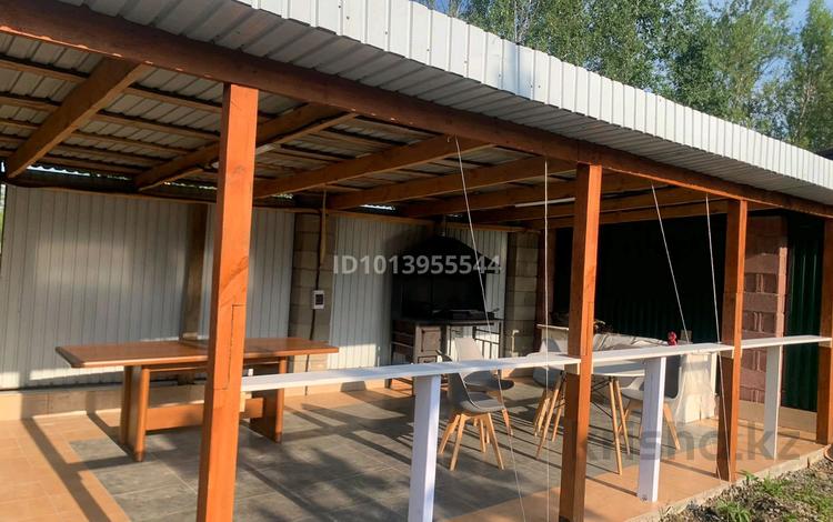 Дом · 3 комнаты · 80 м², Трасса Катарколь-Щучинск 6 — Трасса Катарколь-Щучинск за 60 000 ₸ — фото 2
