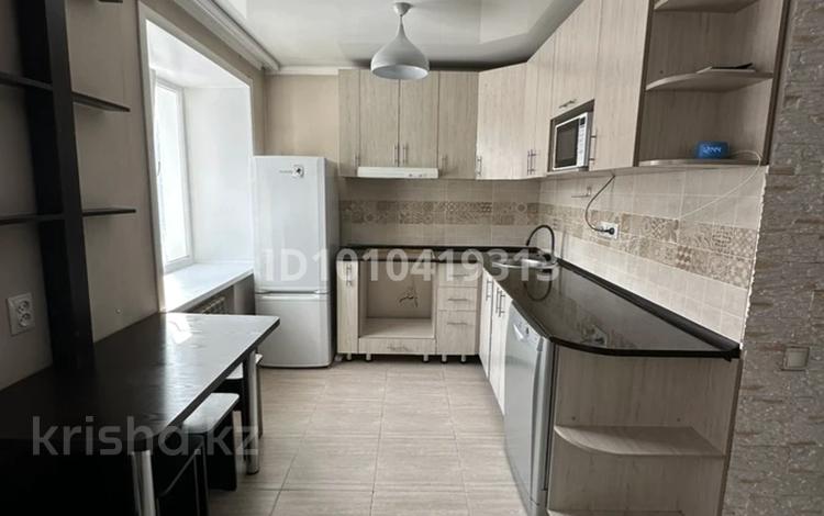 2-комнатная квартира · 40 м² · 2/4 этаж, бульвар Гагарина — Парк Металлургов за 16 млн ₸ в Усть-Каменогорске, Ульбинский — фото 2