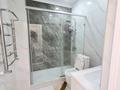 2-комнатная квартира · 85 м² · 8/12 этаж, мкр Нурсат 2 29/6/4 — Назарбеков за 15 000 ₸ в Шымкенте, Каратауский р-н — фото 9
