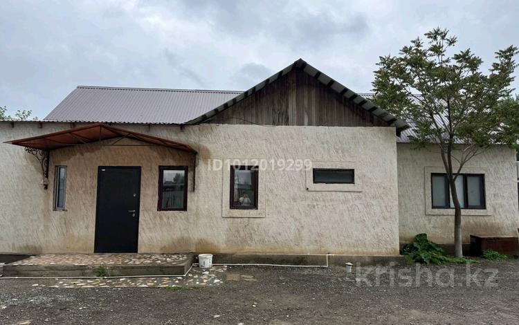Отдельный дом · 3 комнаты · 95 м² · 7.5 сот., пгт Балыкши, Сарымолда досмухаммедодва 10 за 19 млн ₸ в Атырау — фото 2