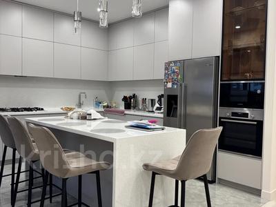 7-комнатная квартира · 357 м² · 3/5 этаж, мкр. Алтын орда за 160 млн 〒 в Актобе