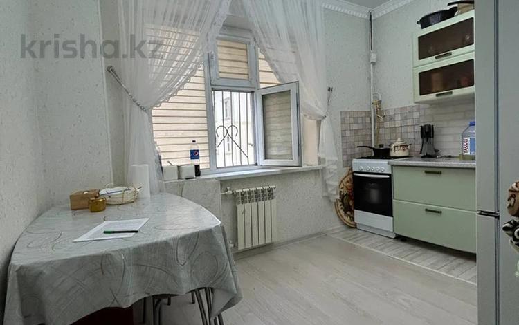 2-комнатная квартира, 56 м², 4/5 этаж, 17-й мкр 102