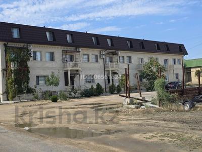 Отдельный дом · 6 комнат · 250 м² · 1 сот., 1-й мкр, 1микр 4/4 — Около остановки маршрутов N5, N3 за 42 млн 〒 в Актау