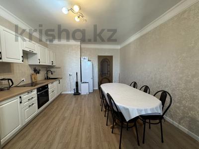 4-комнатная квартира · 162 м² · 12/16 этаж, Иманова 26 — ТД Алма-Ата за 53 млн ₸ в Астане, р-н Байконур