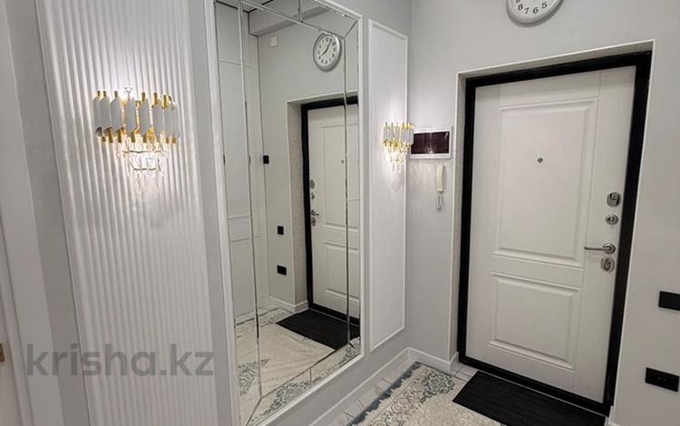 3-комнатная квартира · 100 м² · 7/9 этаж, 17-й мкр 94 за 50 млн ₸ в Актау — фото 2