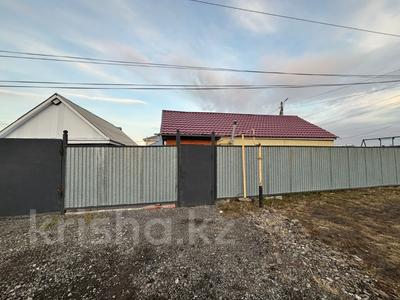 Отдельный дом · 3 комнаты · 48.5 м² · 4.3 сот., Жуковского 1 за 15.8 млн 〒 в Костанае