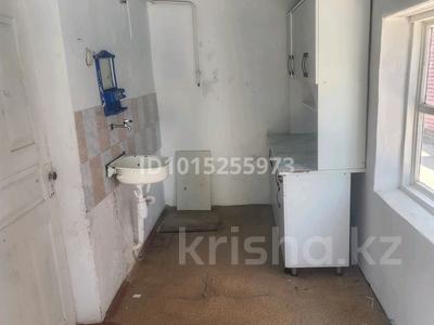 Үйдің бір бөлігі · 3 бөлме · 50 м² · 4 жүзд., Асимова 30, бағасы: 100 000 ₸ в Таразе