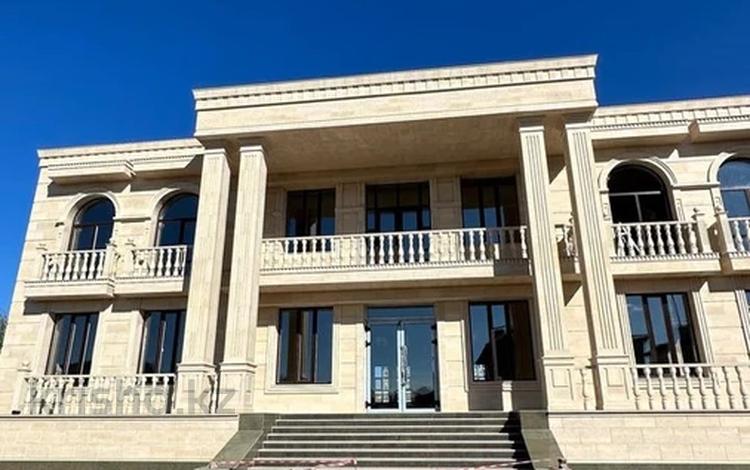 Отдельный дом · 6 комнат · 1500 м², Райымбек батыра 35 за 697 млн ₸ в Астане, Сарайшык р-н — фото 2