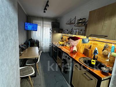 2-комнатная квартира · 54 м² · 3/5 этаж, Шакарима 163Б — ЖД больнице за 17.5 млн 〒 в Семее