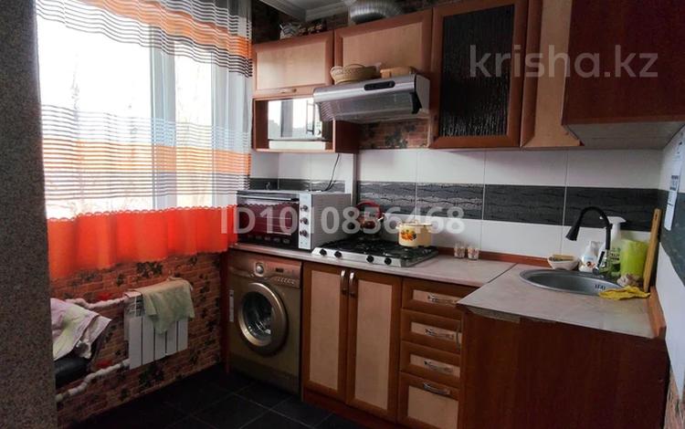 1-комнатная квартира · 33 м² · 2/5 этаж, Майкудук, Майкудук, 19й микрорайон — Находится возле школы за 2 000 ₸ в Караганде, Алихана Бокейханова р-н — фото 2