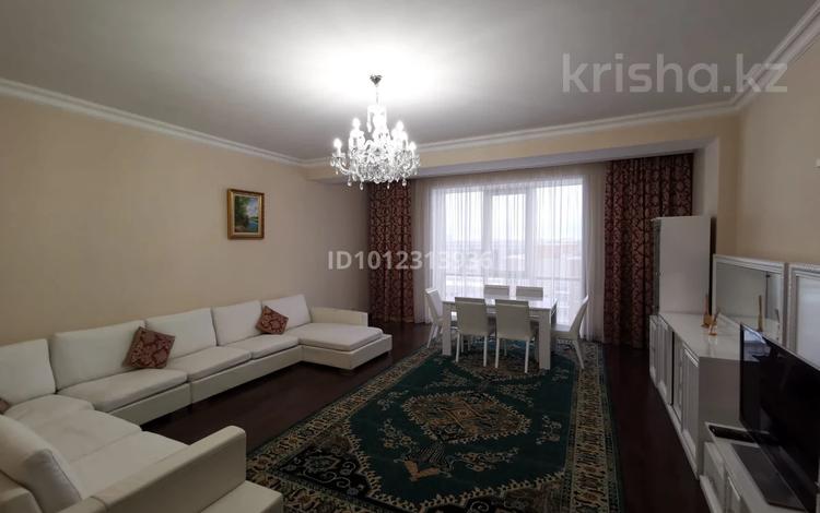 3-бөлмелі пәтер · 119 м² · 12/13 қабат, просп. Республики 4/4, бағасы: 59 млн ₸ в Астане, р-н Байконур — фото 2