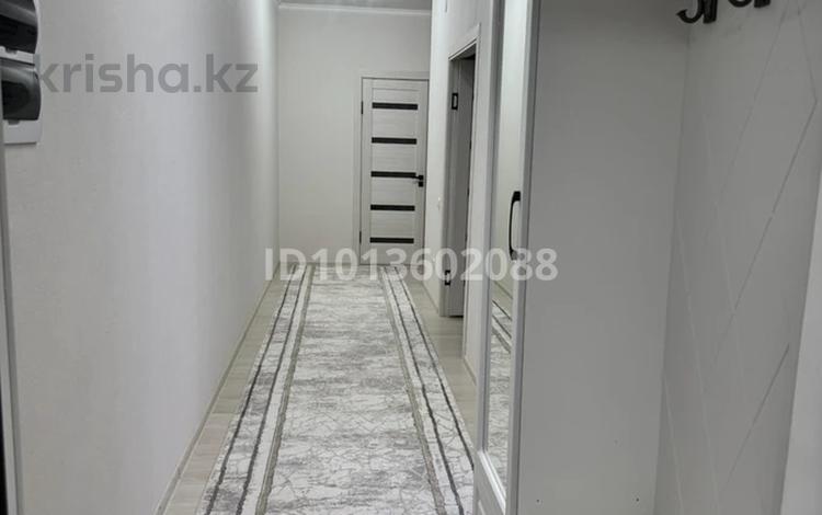 2-бөлмелі пәтер · 68 м² · 7/14 қабат, мкр Туран , Мкр. Туран 35, бағасы: 230 000 ₸ в Шымкенте, Каратауский р-н — фото 2