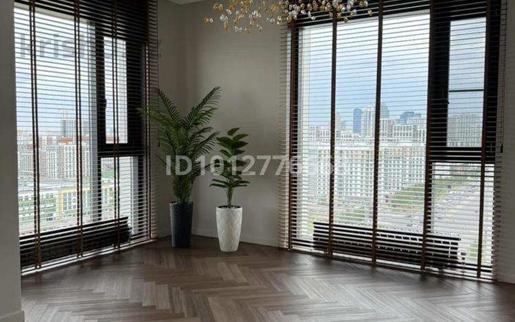 3-комнатная квартира · 110 м² · 15/18 этаж, Сыганак 28 за 100 млн ₸ в Астане, Нура р-н — фото 2