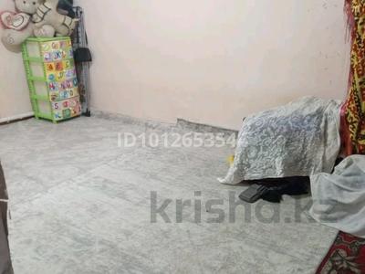 Жеке үй · 3 бөлме · 100 м² · 2 сот., Мухаммед Салих Бабажанова — Жолдың бойында орналасқан., бағасы: 6 млн ₸ в Актобе, жилой массив Жилянка
