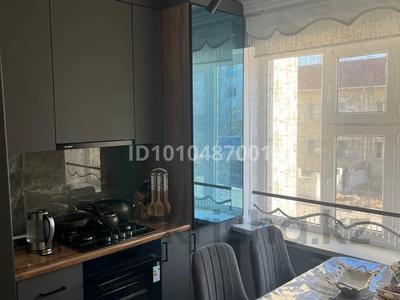1-бөлмелі пәтер · 40 м² · 2/3 қабат, "Шығыс 2" ш/а. 361, бағасы: 12 млн ₸ в Актау, мкр "Шыгыс 2"