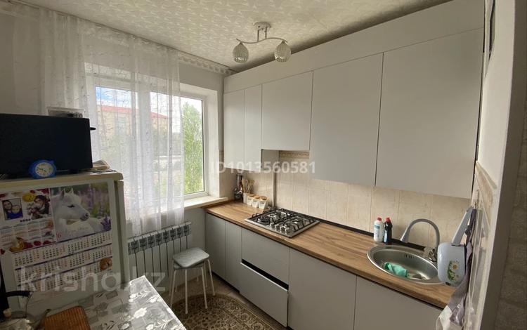 3-комнатная квартира · 65 м² · 3 этаж, 10 9 — Микрорайон за 9 млн ₸ в Кандыагаш — фото 2