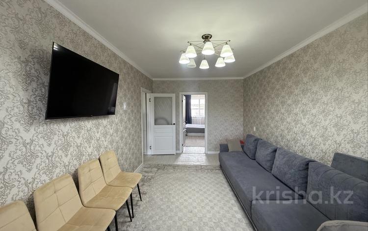 2-комнатная квартира · 44.7 м² · 4/5 этаж, Майкудук, Мкр Восток-1 6/1 за 15.5 млн ₸ в Караганде, Алихана Бокейханова р-н — фото 2