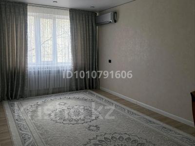 3-бөлмелі пәтер · 70 м² · 2/5 қабат, мкр 11 92, бағасы: 30 млн ₸ в Актобе