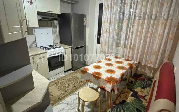 1-комнатная квартира · 33 м² · 3/5 этаж, мкр Кунаева 24 за 120 000 ₸ в Уральске — фото 2