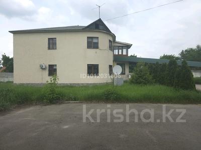 Жеке үй · 7 бөлме · 300 м², Абдыгулова 403, бағасы: 215 млн ₸ в Алматы, Жетысуский р-н
