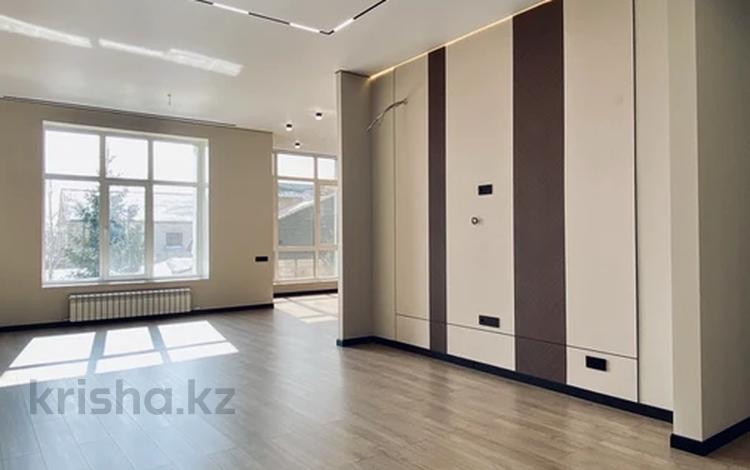 4-бөлмелі пәтер · 149.9 м² · 2/5 қабат, мкр Михайловка 100, бағасы: ~ 109.4 млн 〒 в Караганде, Казыбек би р-н — фото 40