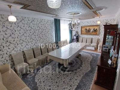 Отдельный дом · 6 комнат · 223 м² · 8 сот., Мамажанова 27 — Возле т/д&quot;Казына&quot; за 65 млн 〒 в Жезказгане