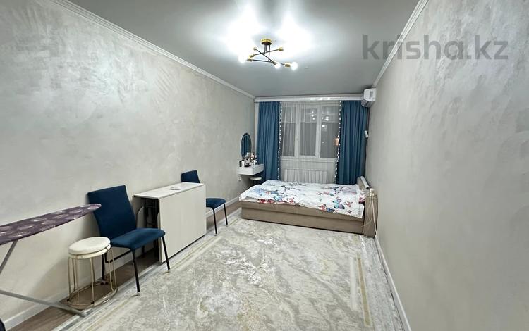 1-бөлмелі пәтер · 40 м² · 8/9 қабат, мкр Шугыла, бағасы: 22.5 млн ₸ в Алматы, Наурызбайский р-н — фото 2