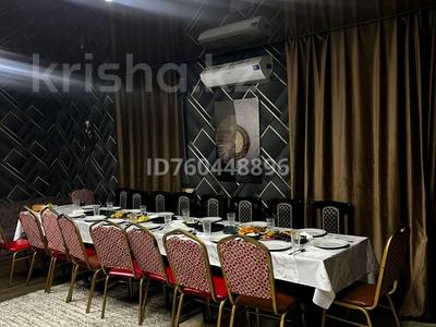 Жеке үй · 8 бөлме · 200 м² · 5 жүзд., Жаңа орда ш/а., Кызылжарская 7, бағасы: 77 млн ₸ в Уральске, мкр Жана Орда