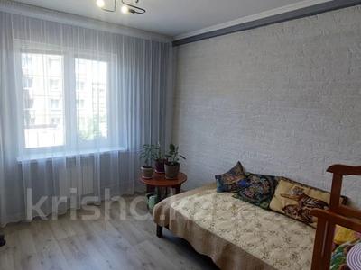 2-комнатная квартира, 51 м², 3/5 этаж, Жастар 19 за 21.4 млн 〒 в Усть-Каменогорске