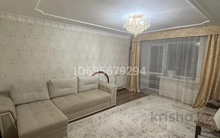 2-комнатная квартира · 55.5 м² · 4/5 этаж, Победы за 24 млн ₸ в Уральске, мкр Школьник — фото 15