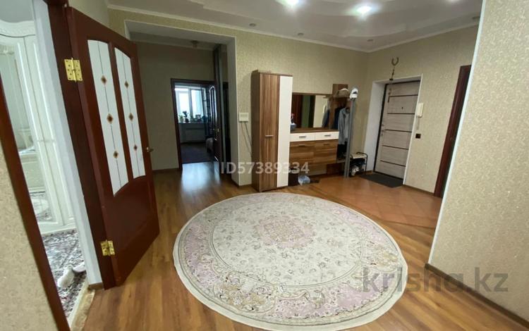 4-комнатная квартира · 140 м² · 8/11 этаж, Новый город, Сатпаева — Жубанова, Маресьева за 45 млн 〒 в Актобе — фото 7