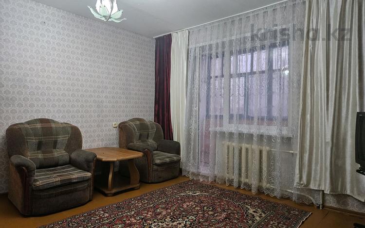 1-комнатная квартира · 30 м² · 4/5 этаж, Тюленина за 90 000 〒 в Уральске — фото 2