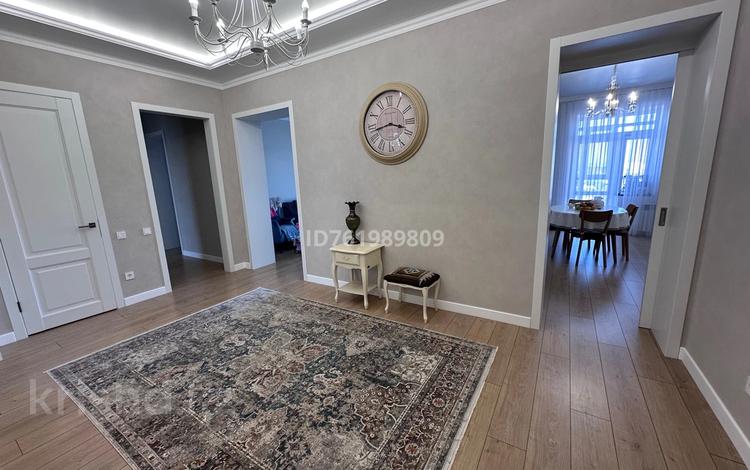 4-бөлмелі пәтер · 145 м² · 8/9 қабат, Академика Сатпаева 306, бағасы: ~ 108 млн ₸ в Павлодаре — фото 45