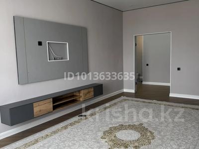 2-бөлмелі пәтер · 84 м² · 3/5 қабат, Алтын орда ш/а., Саздинское лесничество 228 — Газиза Жубанова, бағасы: 250 000 ₸ в Актобе, мкр. Алтын орда