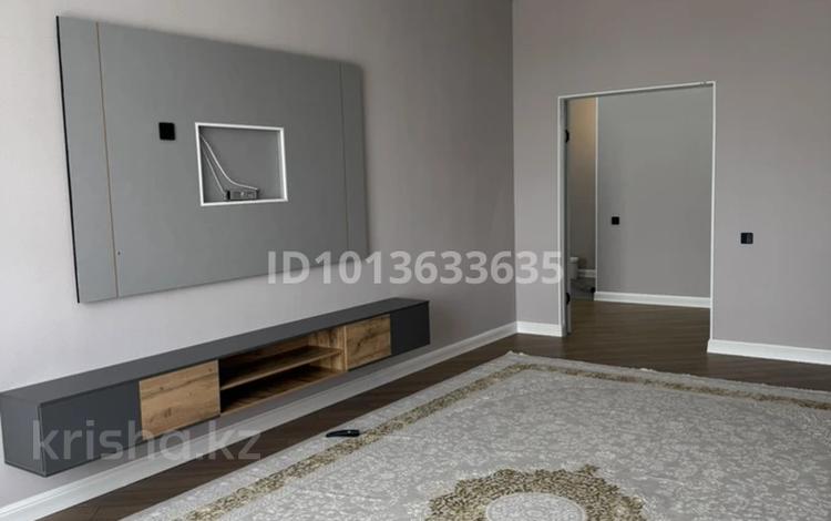 2-бөлмелі пәтер · 84 м² · 3/5 қабат, Алтын орда ш/а., Саздинское лесничество 228 — Газиза Жубанова, бағасы: 250 000 ₸ в Актобе, мкр. Алтын орда — фото 2