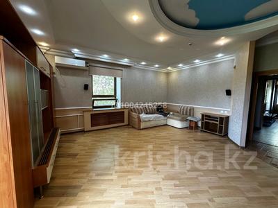 4-бөлмелі пәтер · 100 м² · 3/3 қабат, Бейбитшилик — Набережная, бағасы: 400 000 〒 в Астане, Сарыарка р-н